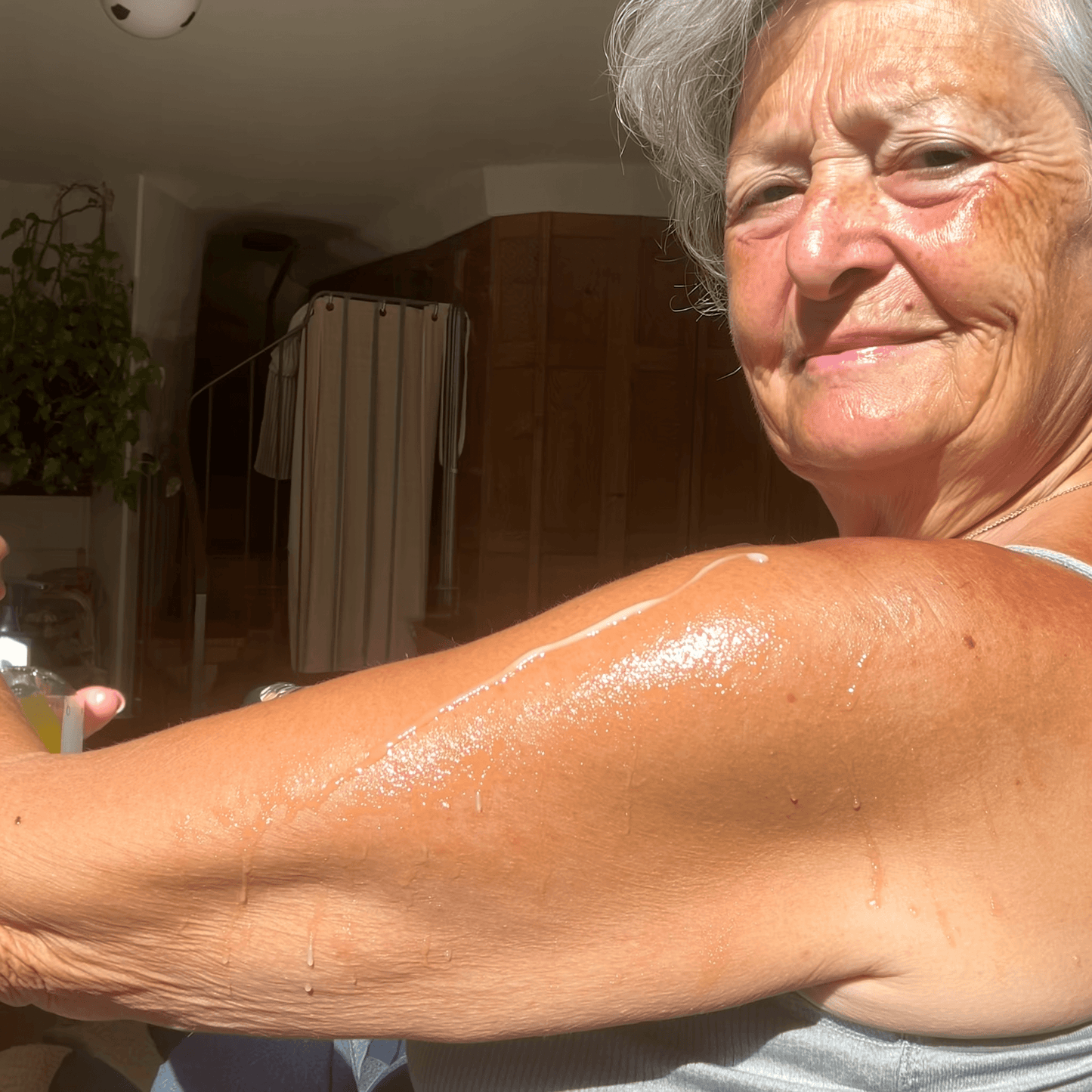 The Body Oil Formulated for Menopausal Skin Transformation - cronecauldron